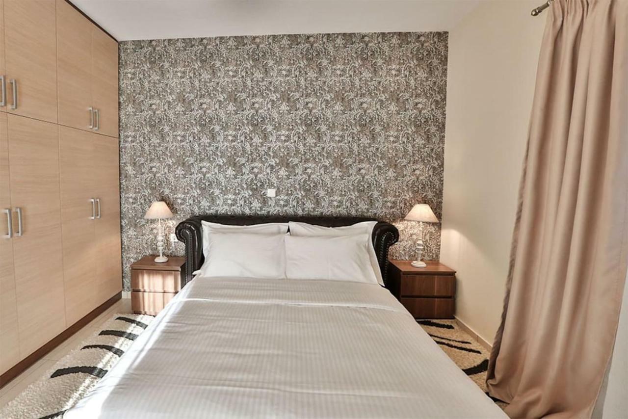 V Luxury Apartment 4 Янина Экстерьер фото