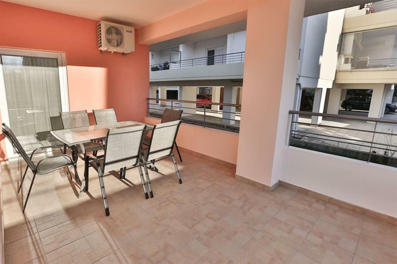 V Luxury Apartment 4 Янина Экстерьер фото